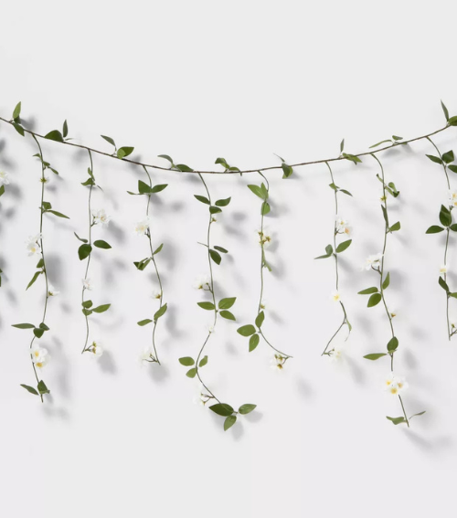 Guirnalda de Flores Blancas – Decoración Floral Elegante para Fiestas, Bodas y Eventos Especiales