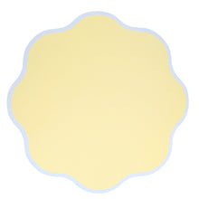 Wavy Round Paper Placemats – Set de 12 Individuales de Papel Redondos con Borde Ondulado