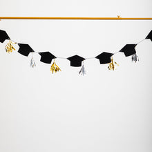 Guirnalda de Graduación – Decoración Festiva para Fiestas de Egreso y Logros Académicos