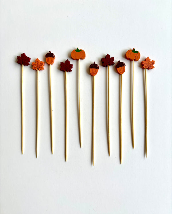 Palillos de Otoño – 10 Palillos Decorativos con Motivos Otoñales para Postres y Bocadillos (Paquete de 10 palillos)